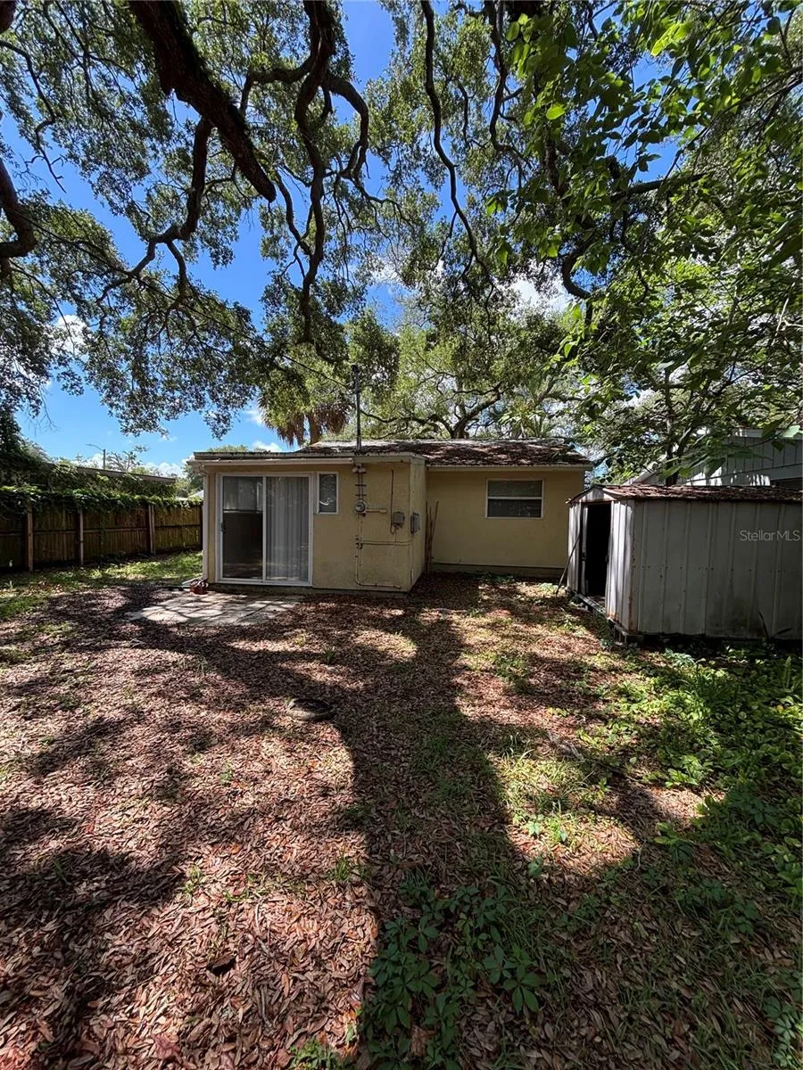 5135 39TH AVENUE St Petersburg, FL 33709