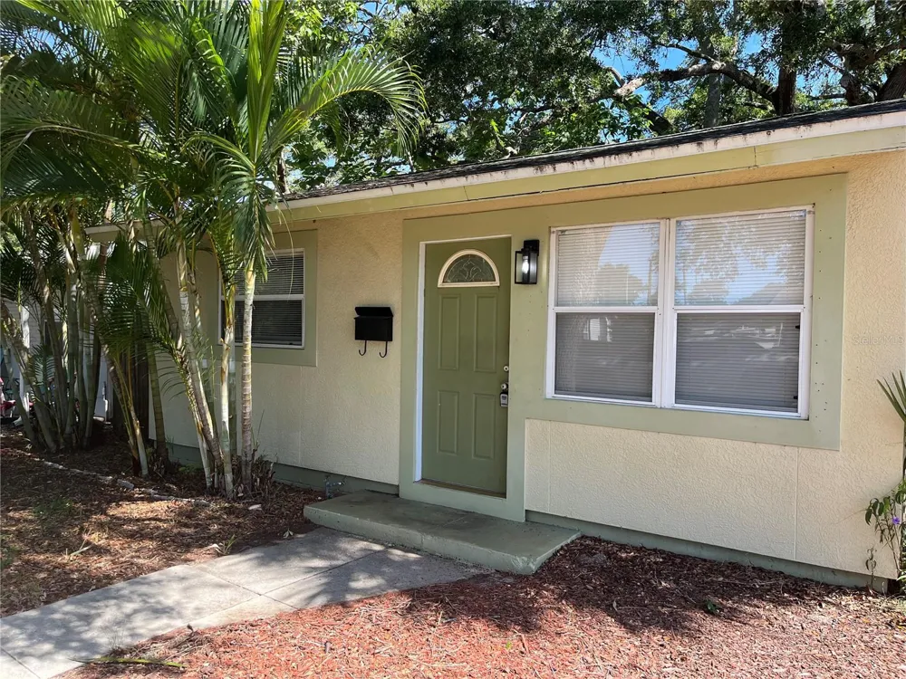 5135 39TH AVENUE St Petersburg, FL 33709