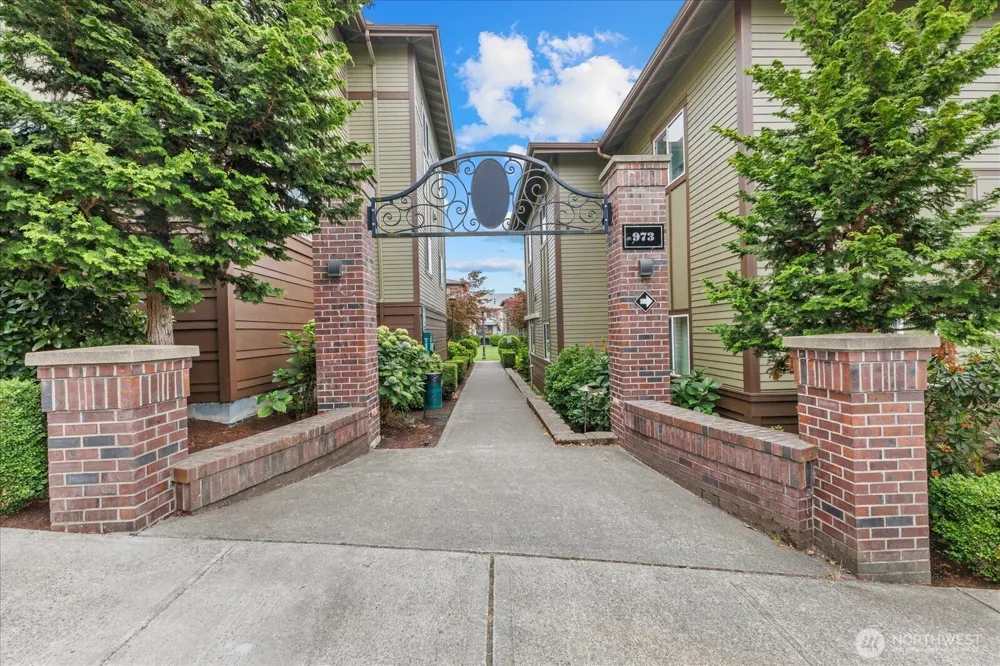973 NE Ingram Street #A101 Issaquah, WA 98029