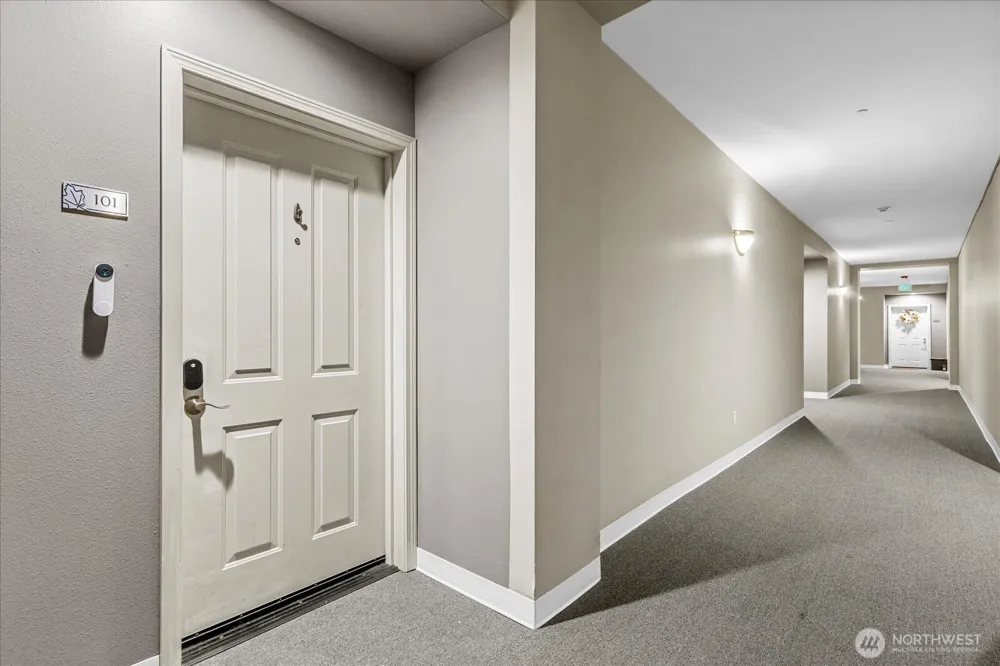 973 NE Ingram Street #A101 Issaquah, WA 98029