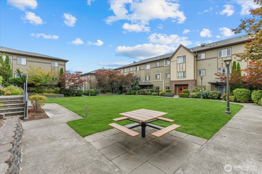 973 NE Ingram Street #A101 Issaquah, WA 98029