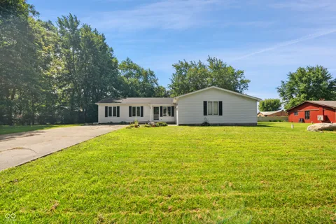 147 W Birch Lane
