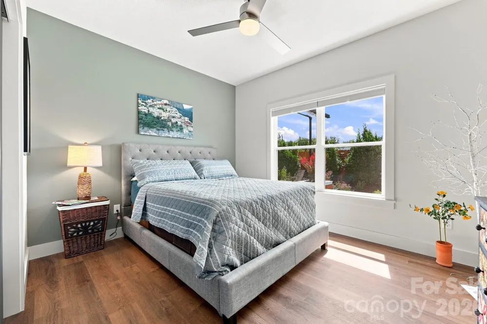 112 Upper Grove Lane Weaverville, NC 28787