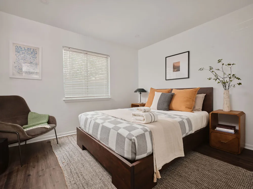 5212 Woodrow Avenue Austin, TX 78756