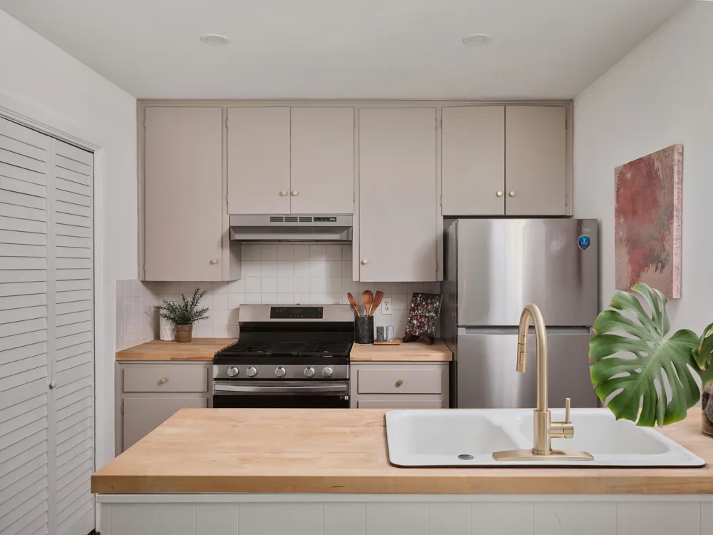 5212 Woodrow Avenue Austin, TX 78756