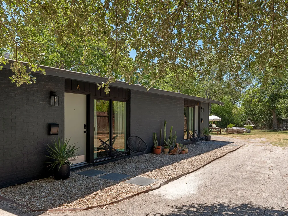 5212 Woodrow Avenue Austin, TX 78756