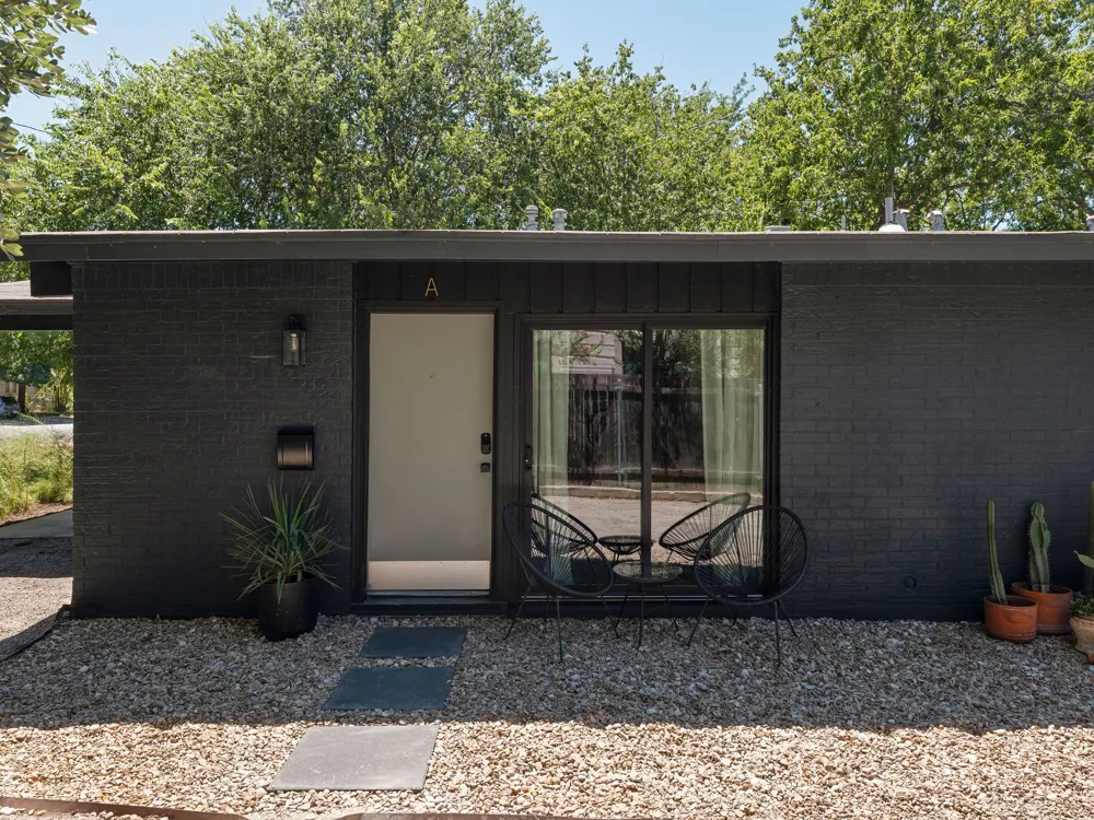5212 Woodrow Avenue Austin, TX 78756