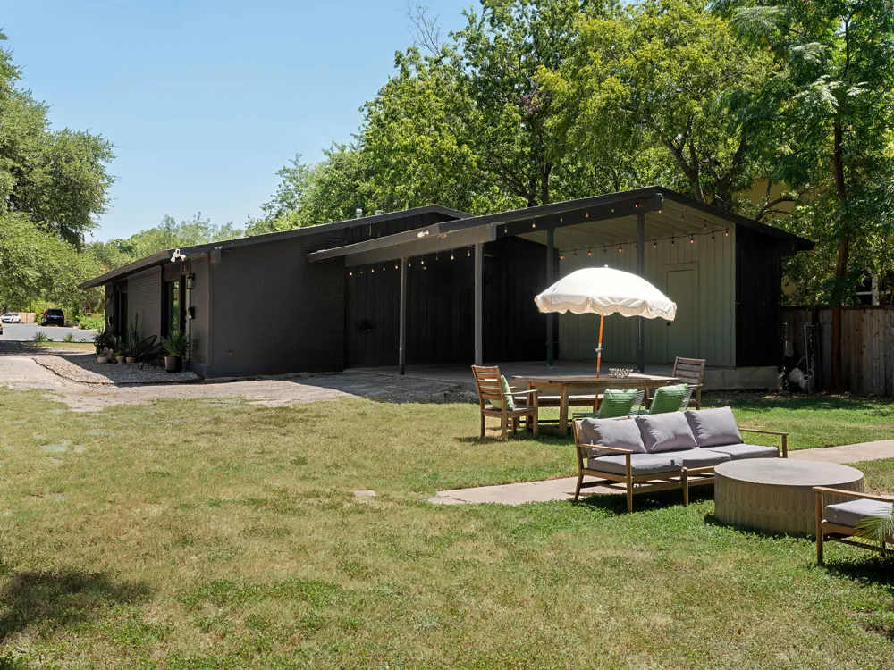 5212 Woodrow Avenue Austin, TX 78756