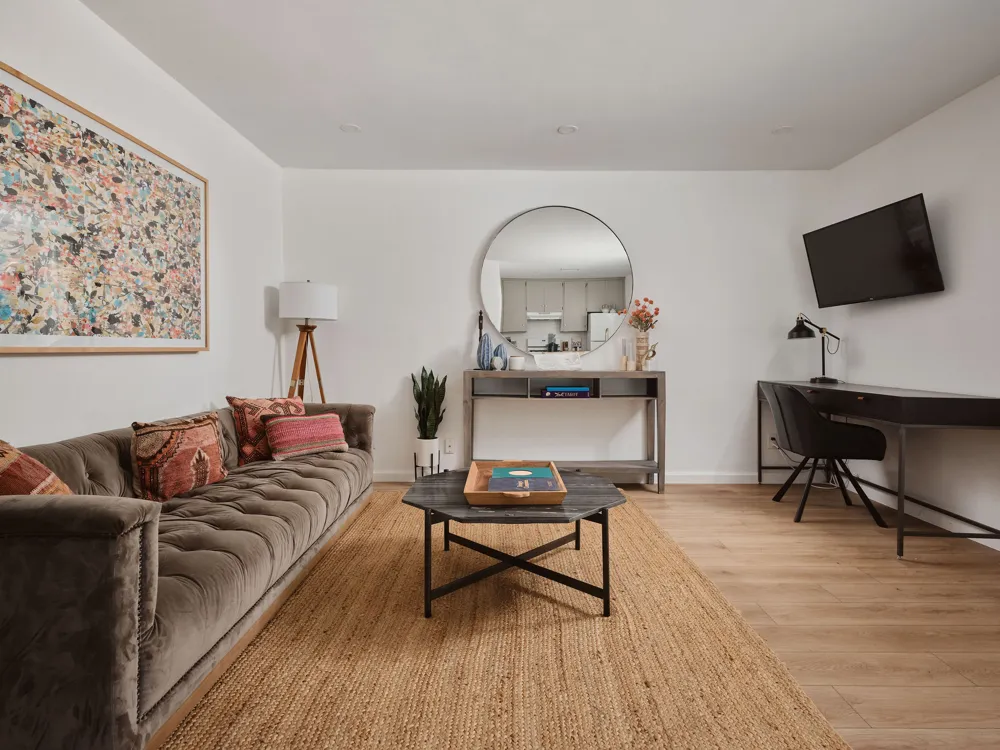5212 Woodrow Avenue Austin, TX 78756