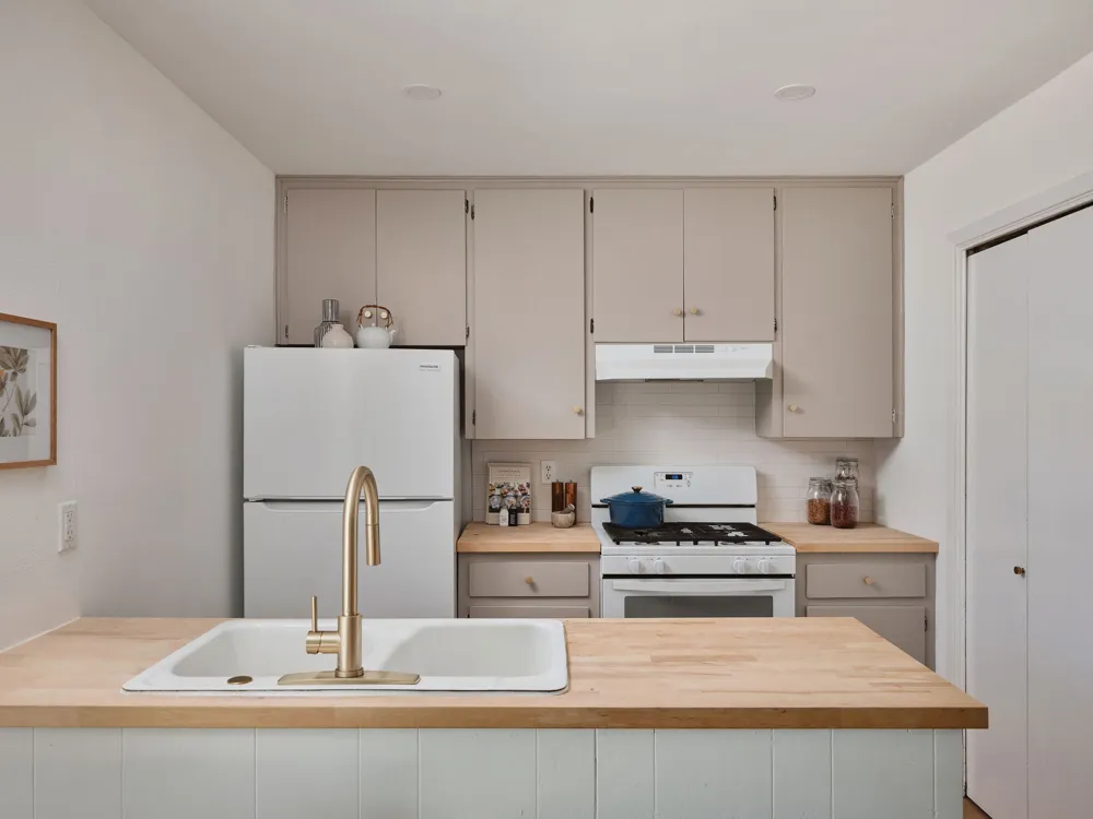 5212 Woodrow Avenue Austin, TX 78756