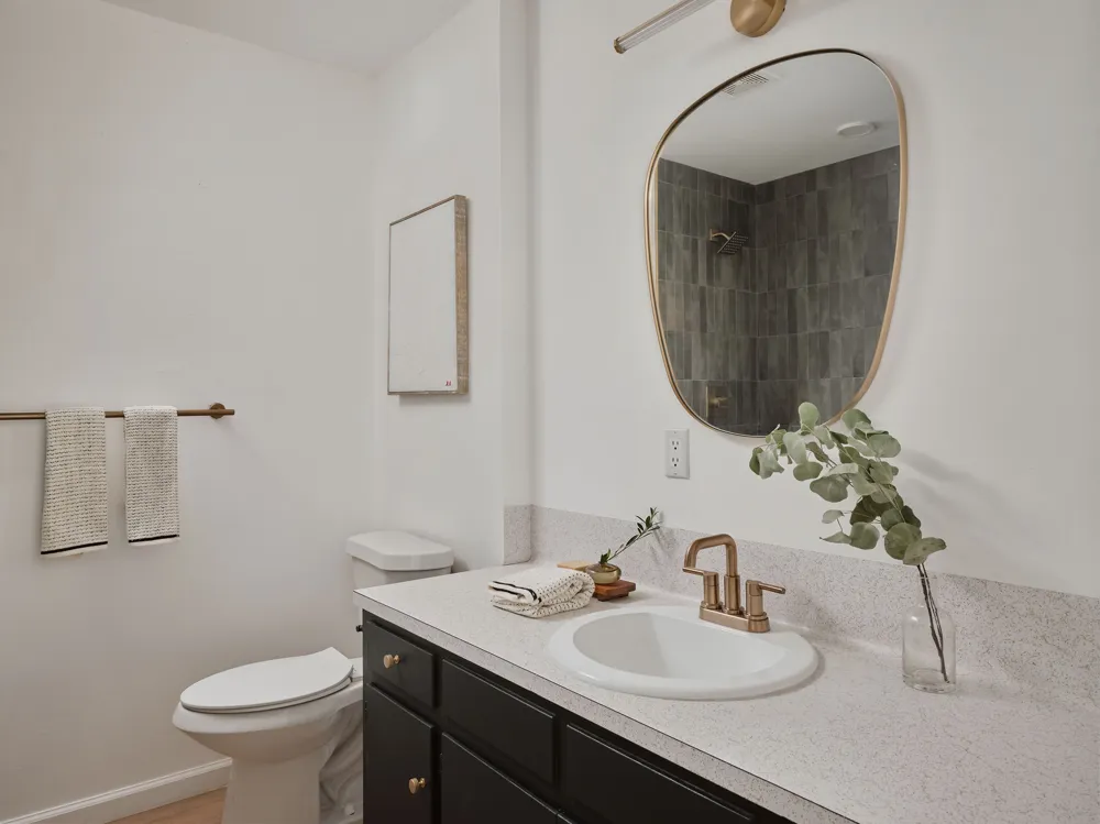 5212 Woodrow Avenue Austin, TX 78756