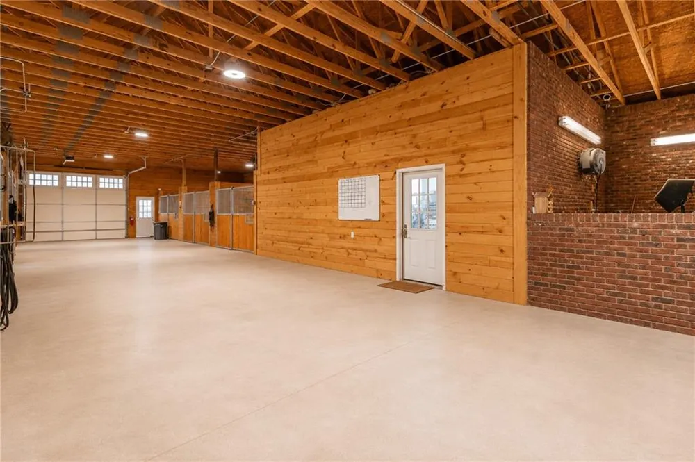16 Peek Drive Carrollton, GA 30116