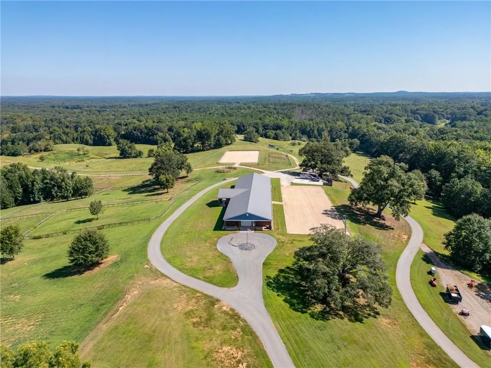 16 Peek Drive Carrollton, GA 30116