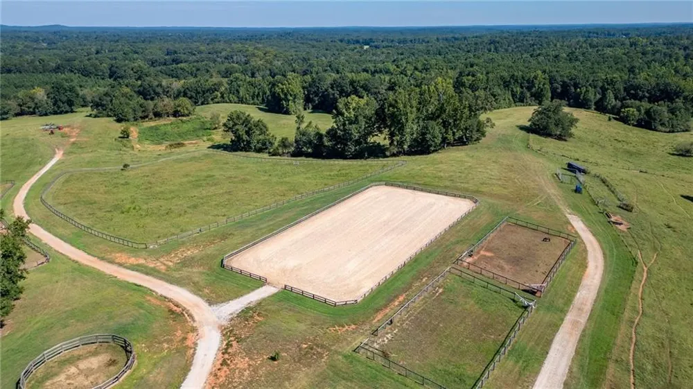 16 Peek Drive Carrollton, GA 30116