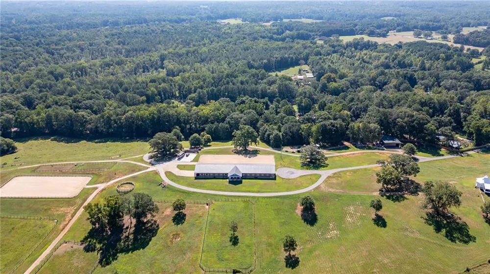 16 Peek Drive Carrollton, GA 30116