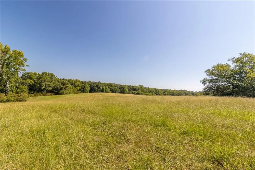 16 Peek Drive Carrollton, GA 30116