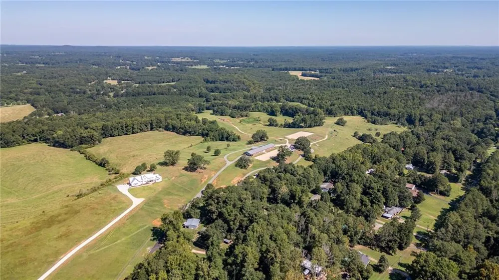 16 Peek Drive Carrollton, GA 30116
