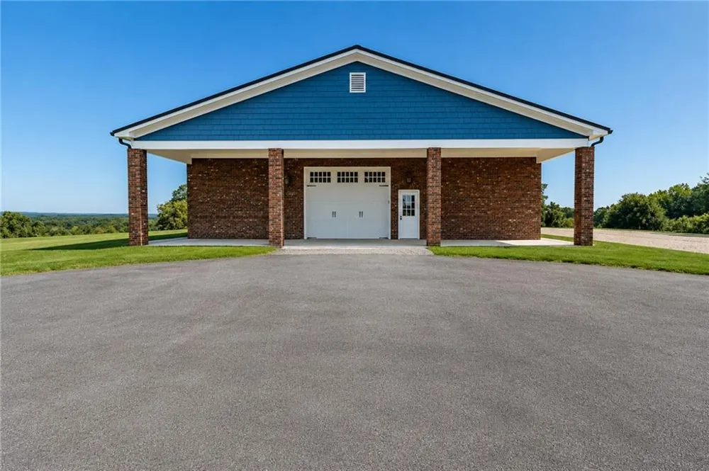 16 Peek Drive Carrollton, GA 30116