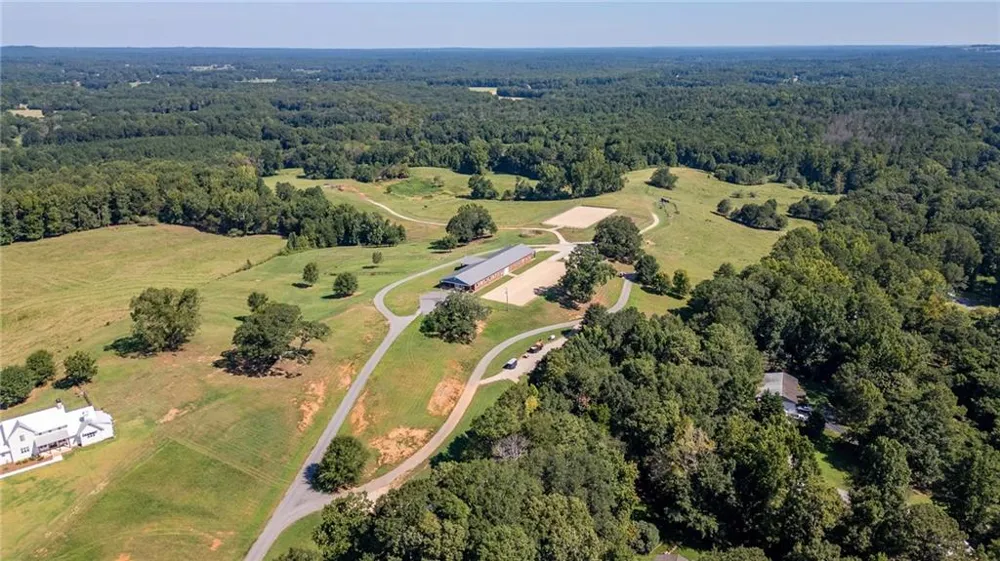 16 Peek Drive Carrollton, GA 30116
