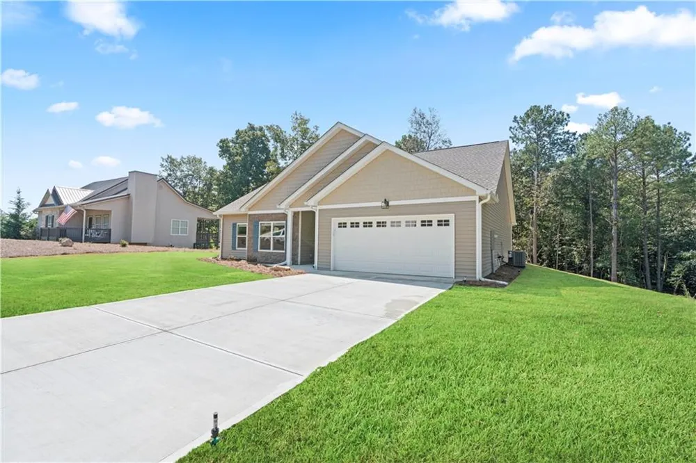196 Talon Drive SE Rydal, GA 30171