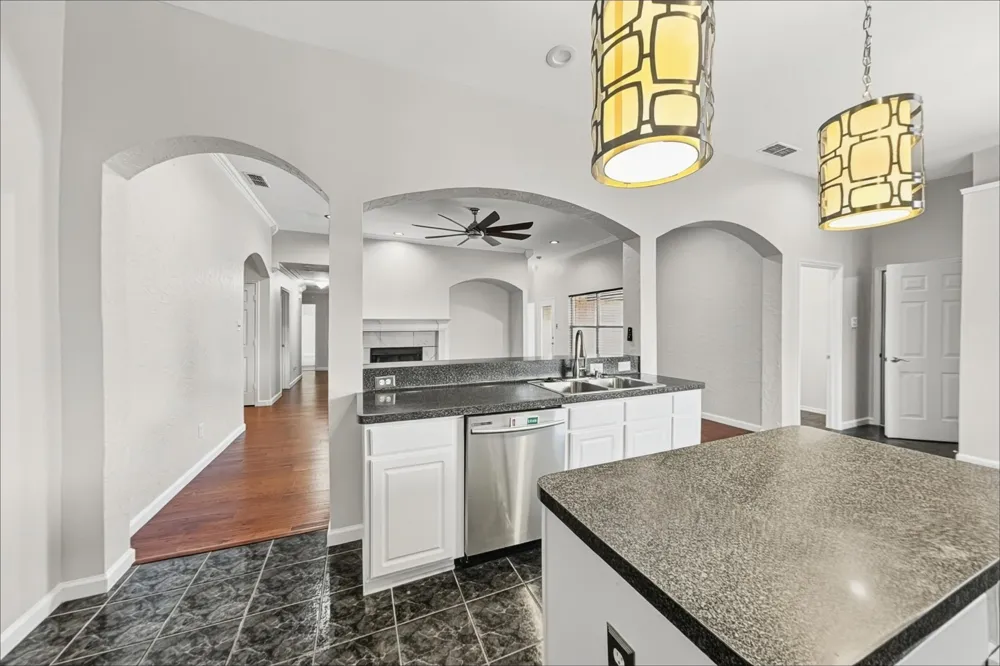 128 Annette Street Lancaster, TX 75146