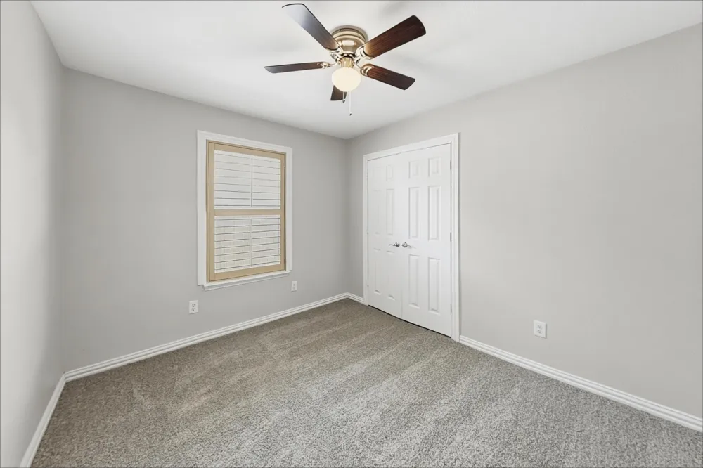 128 Annette Street Lancaster, TX 75146