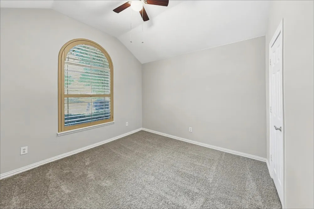128 Annette Street Lancaster, TX 75146