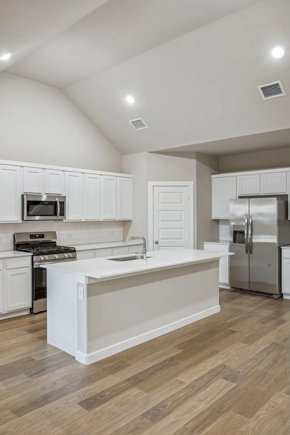 923 Sleepy Landing Drive Lavon, TX 75166