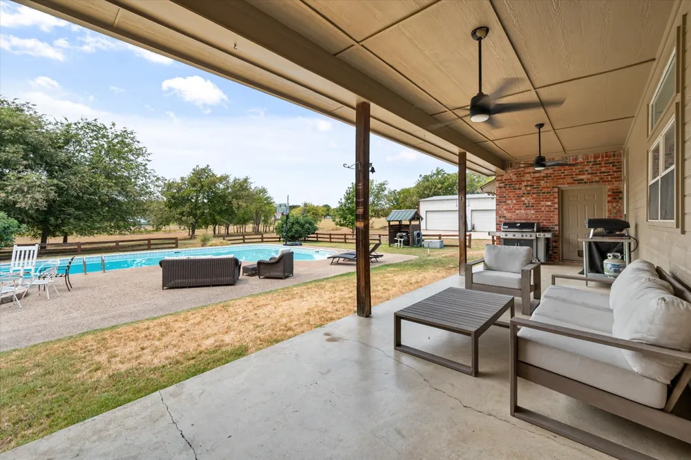 215 Red Baron Drive Rhome, TX 76078