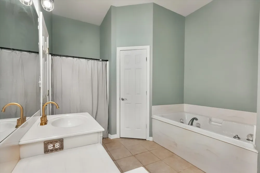 215 Red Baron Drive Rhome, TX 76078