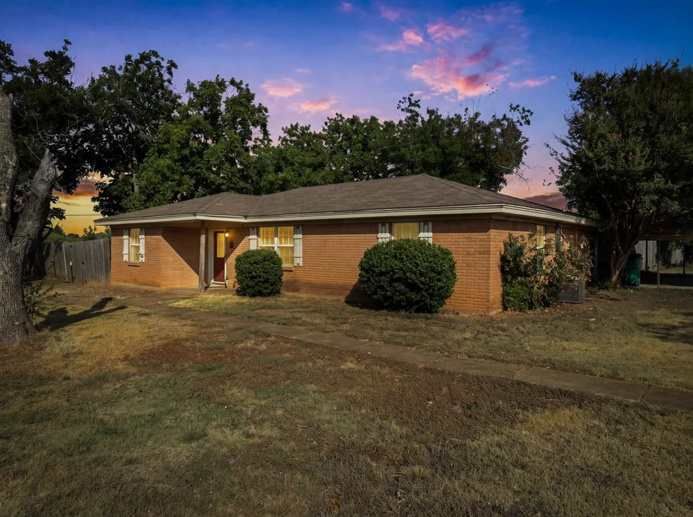 205 Rabbit Run Woodway, TX 76712