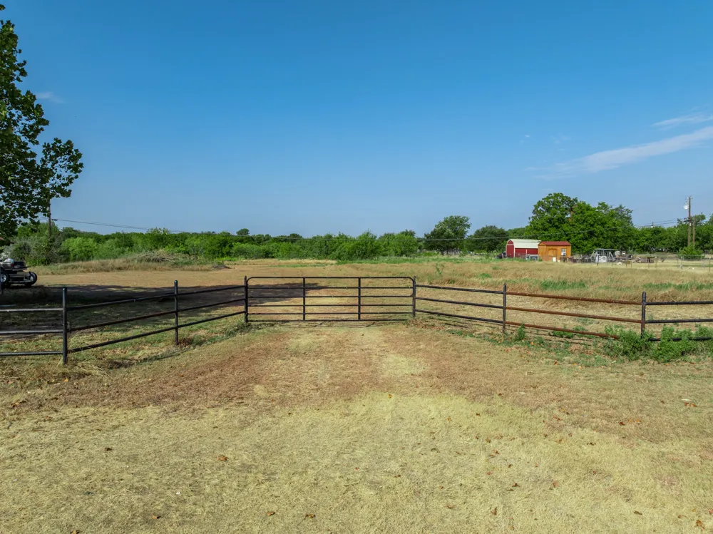 205 Rabbit Run Woodway, TX 76712