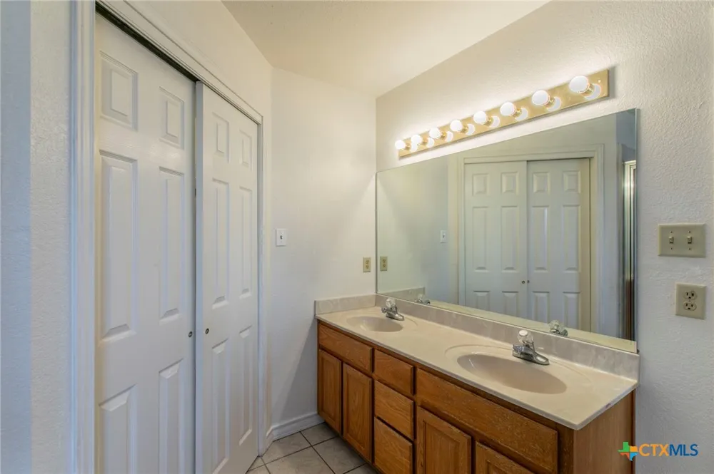 1910 Granex Drive Killeen, TX 76542