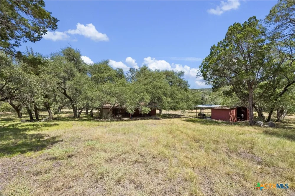 1920 The Low Road San Marcos, TX 78666