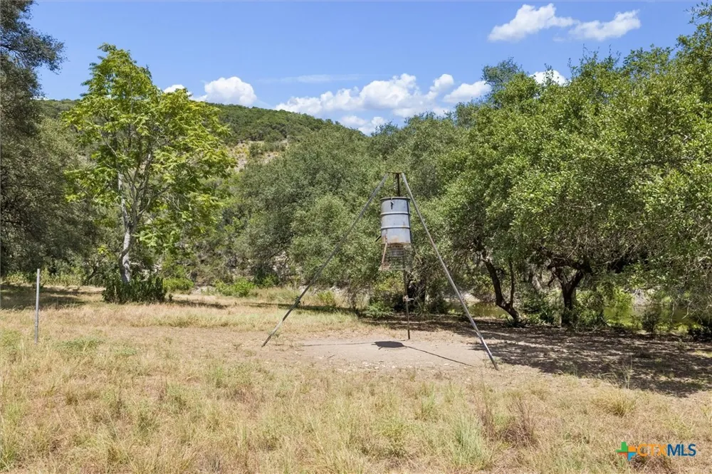 1920 The Low Road San Marcos, TX 78666