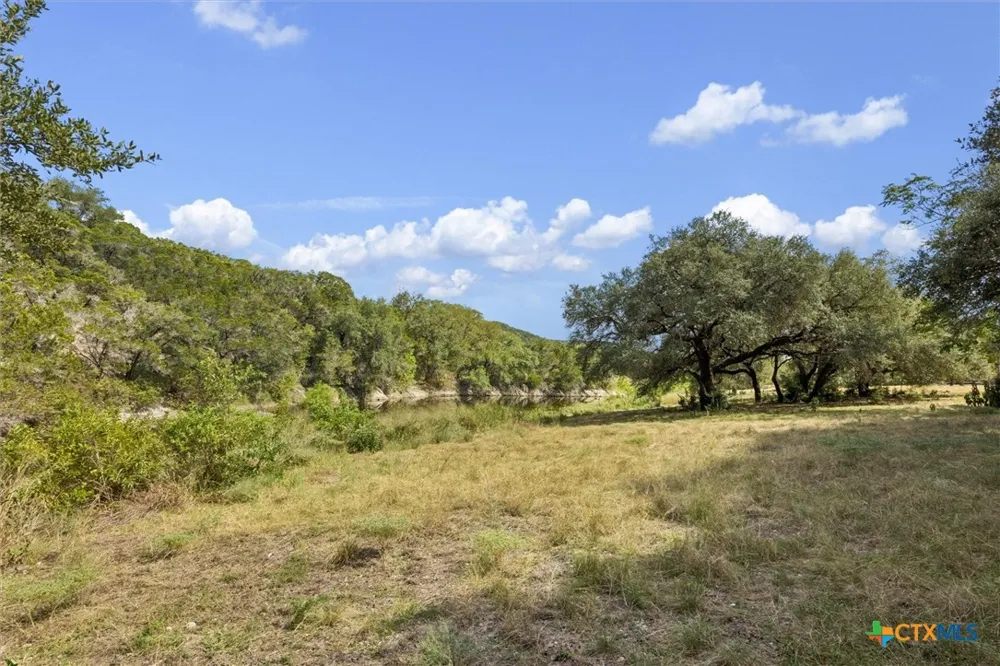 1920 The Low Road San Marcos, TX 78666