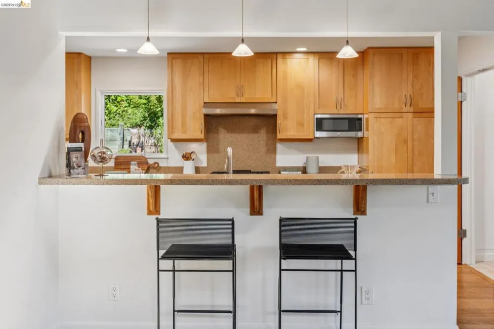 66 Arlington Court Kensington, CA 94707