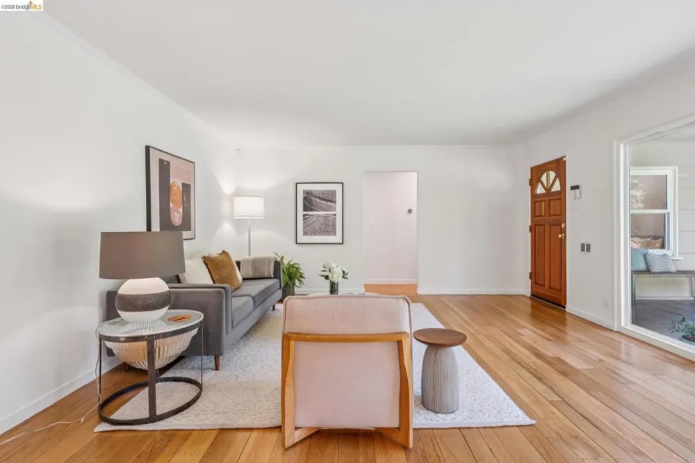 66 Arlington Court Kensington, CA 94707