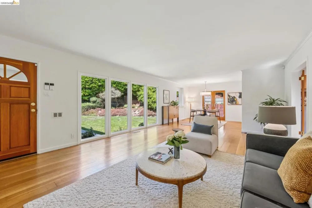 66 Arlington Court Kensington, CA 94707
