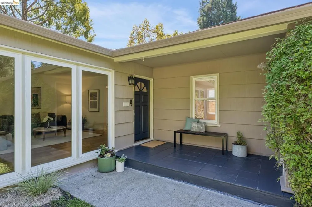 66 Arlington Court Kensington, CA 94707