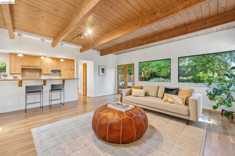 66 Arlington Court Kensington, CA 94707
