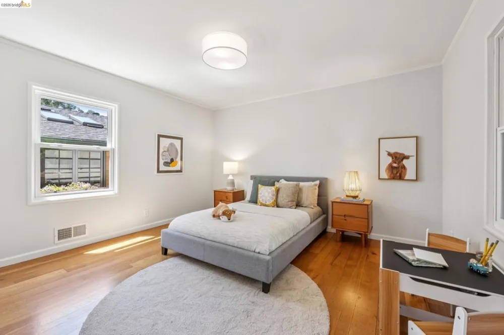 66 Arlington Court Kensington, CA 94707
