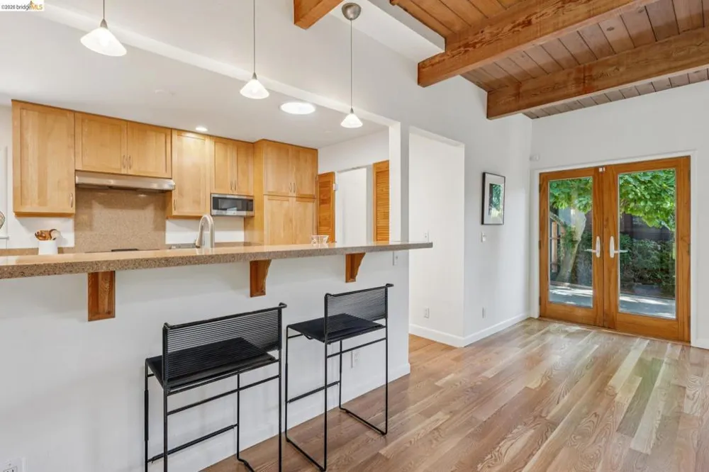 66 Arlington Court Kensington, CA 94707