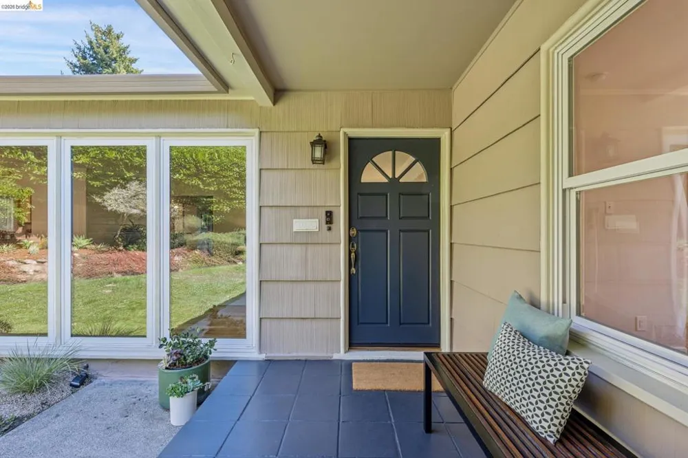 66 Arlington Court Kensington, CA 94707
