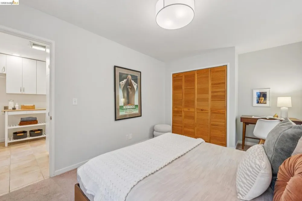 66 Arlington Court Kensington, CA 94707
