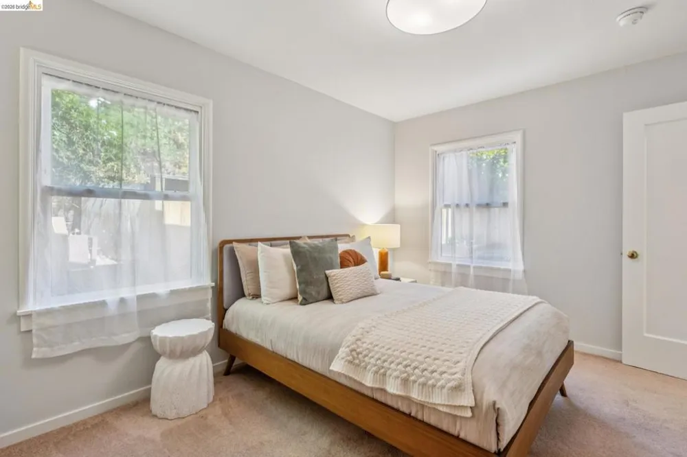 66 Arlington Court Kensington, CA 94707
