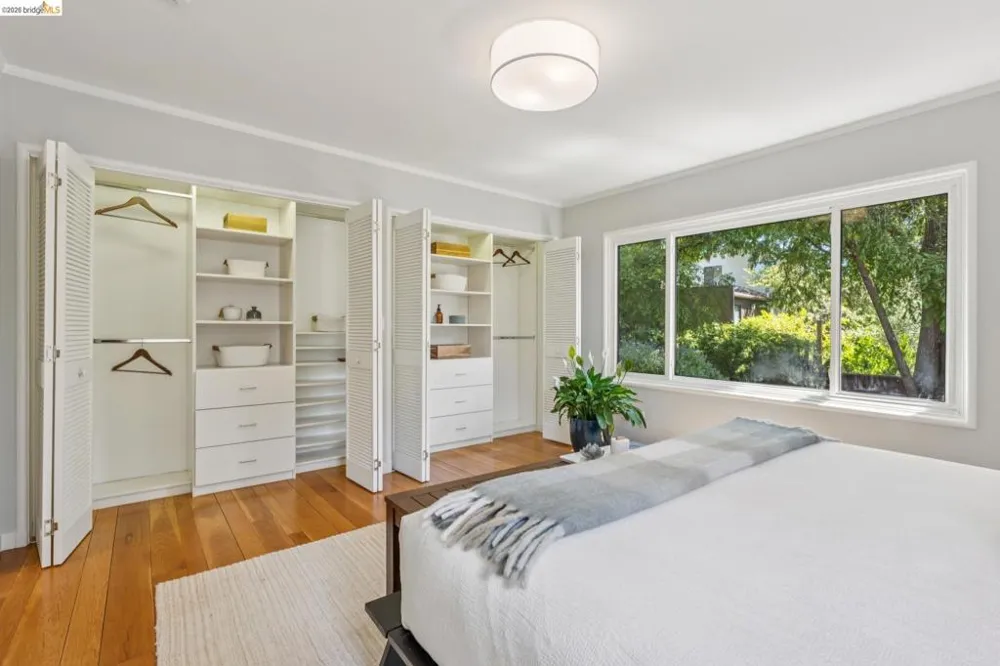66 Arlington Court Kensington, CA 94707