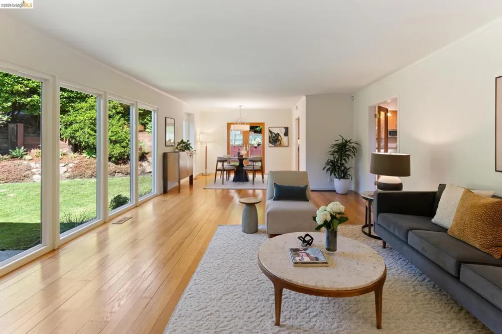 66 Arlington Court Kensington, CA 94707
