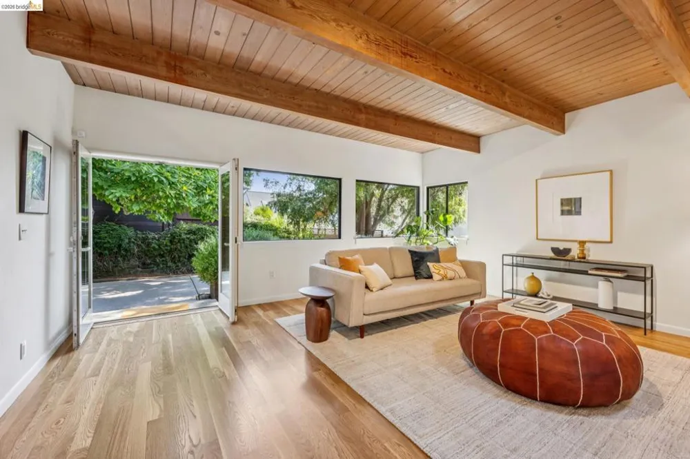 66 Arlington Court Kensington, CA 94707