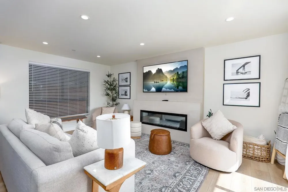 2124 San Clemente St San Diego, CA 92107